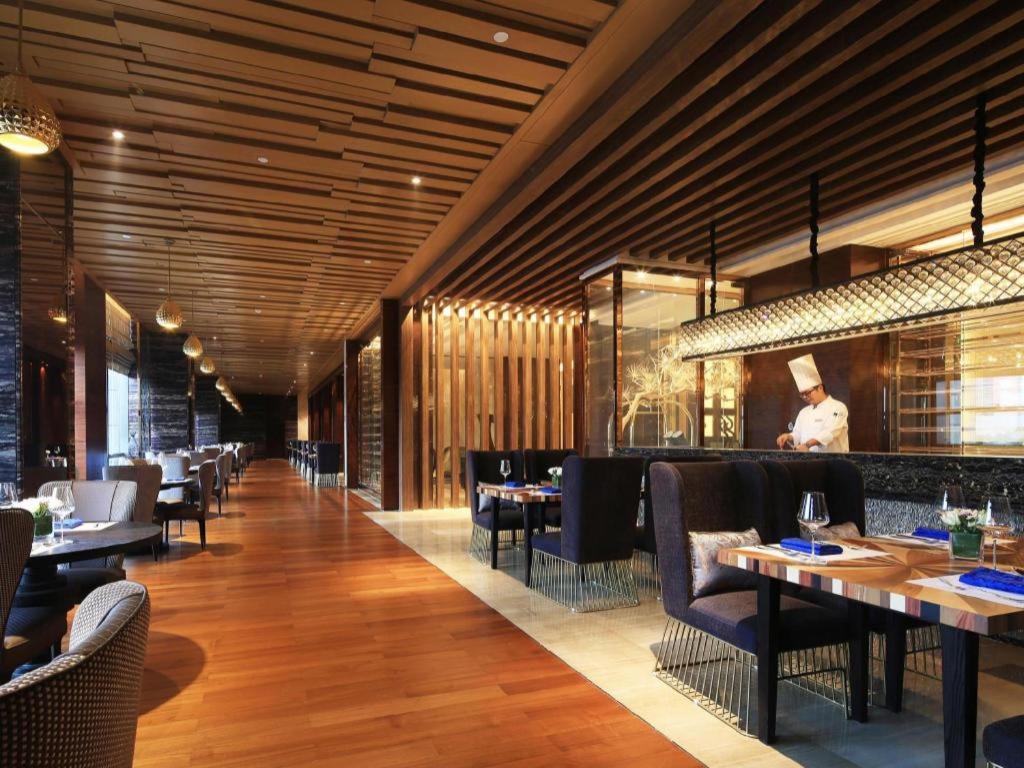 วินด์แฮม แกรนด์ พลาซา รอยัล หัวยู ฉงชิง Hotel ฉงชิ่ง ภายนอก รูปภาพ