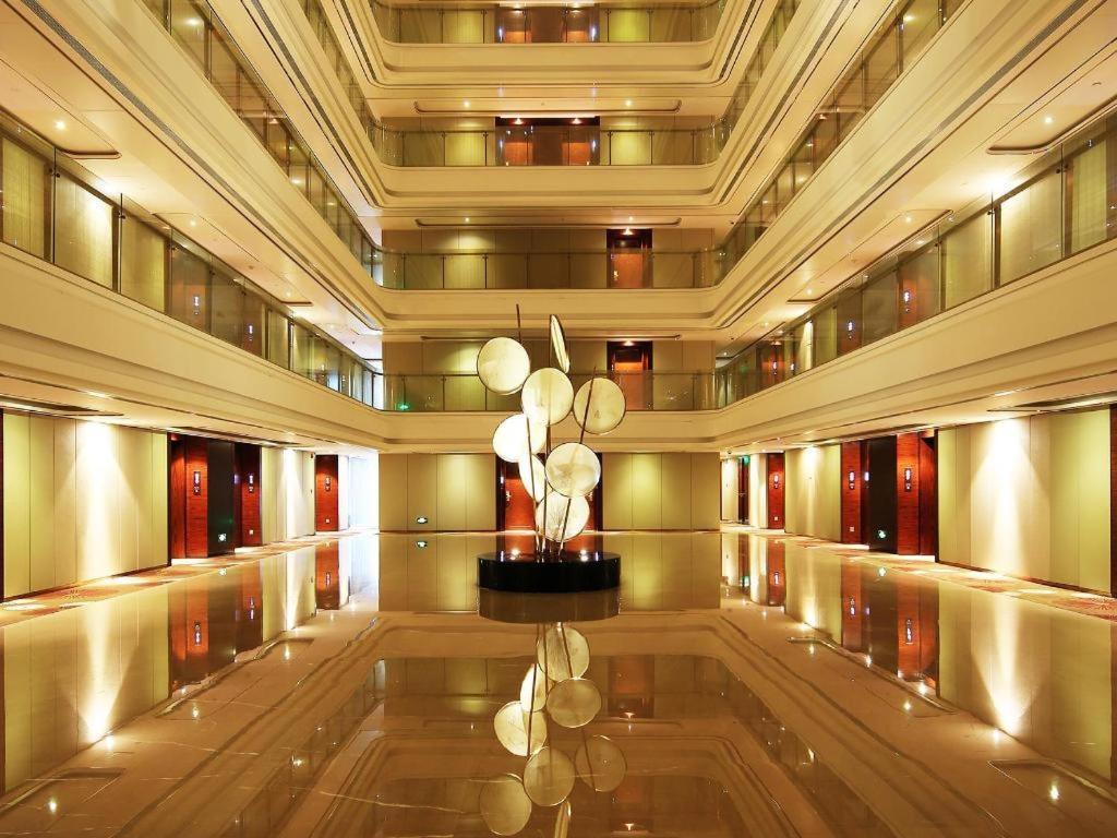 วินด์แฮม แกรนด์ พลาซา รอยัล หัวยู ฉงชิง Hotel ฉงชิ่ง ภายนอก รูปภาพ