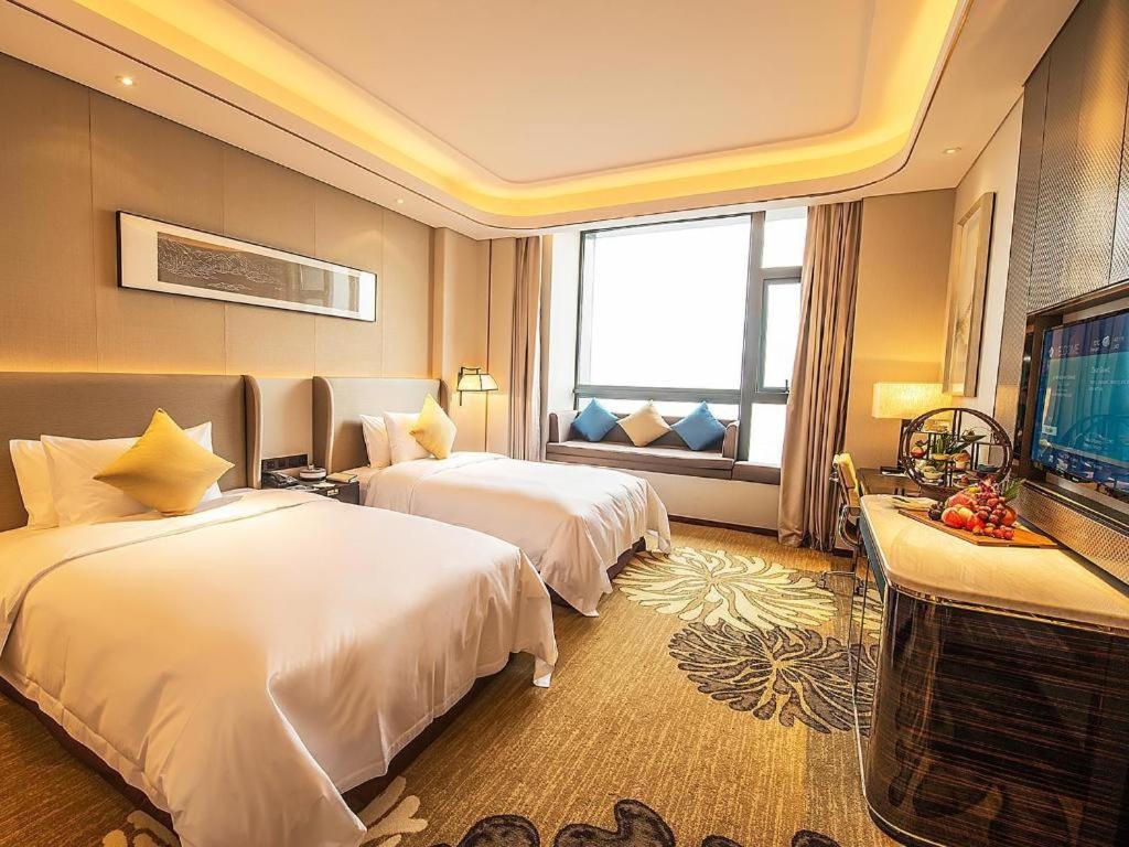 วินด์แฮม แกรนด์ พลาซา รอยัล หัวยู ฉงชิง Hotel ฉงชิ่ง ภายนอก รูปภาพ