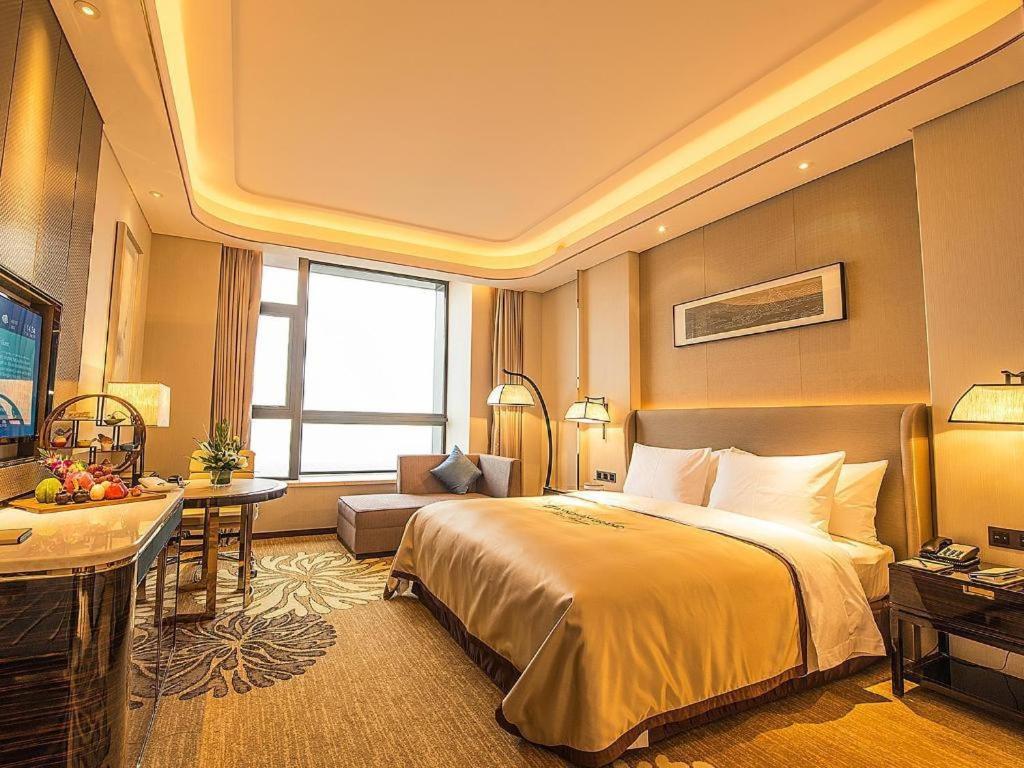 วินด์แฮม แกรนด์ พลาซา รอยัล หัวยู ฉงชิง Hotel ฉงชิ่ง ภายนอก รูปภาพ