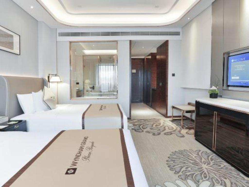 วินด์แฮม แกรนด์ พลาซา รอยัล หัวยู ฉงชิง Hotel ฉงชิ่ง ภายนอก รูปภาพ